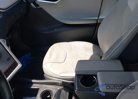 2013 Tesla Model S Performance из США, поврежденный, VIN 5YJSA1DP9DFP06121